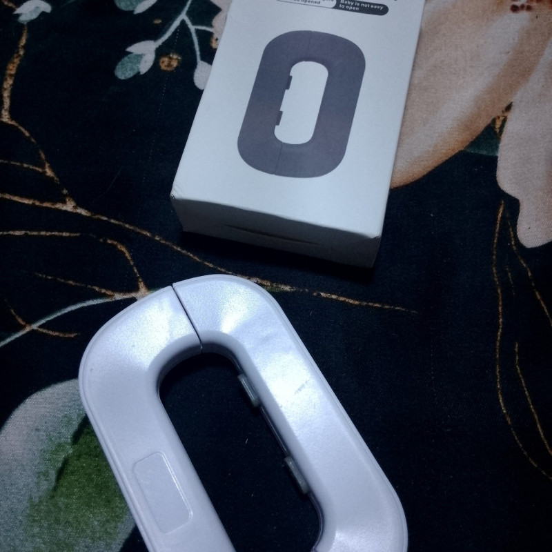 Refrigerator Door Safety Lock